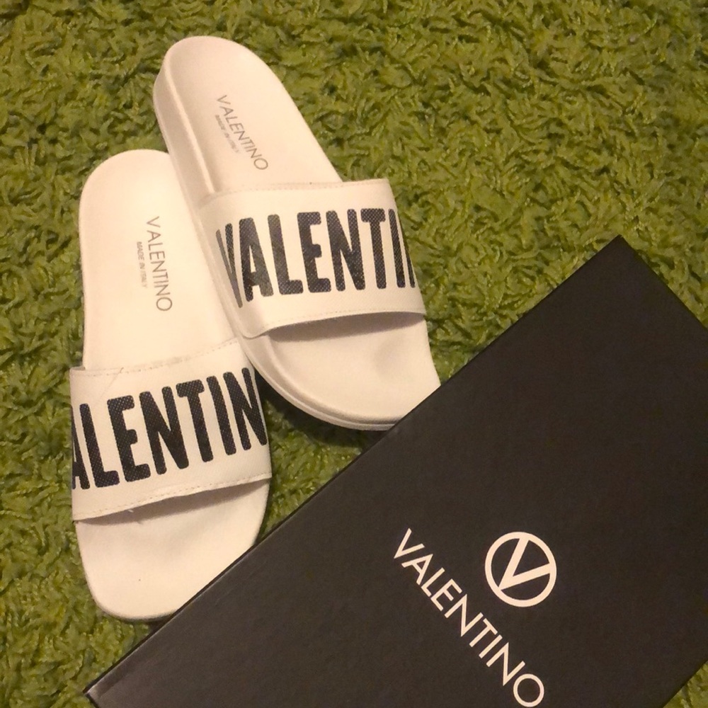 Valentino pool slides